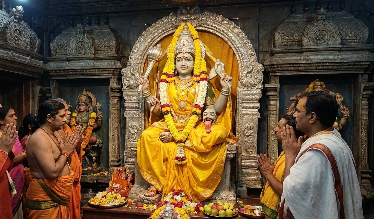 Baglamukhi Jayanti पर शत्रुओं पर विजय का पाएं Blessing, जानें पूजा की सही विधि और सिद्ध मंत्र