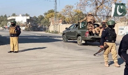 गोलियों से दहला Pakistan का Khyber, सेना का दावा- मारे 22 आतंकी, एक बच्चे की भी गई जान