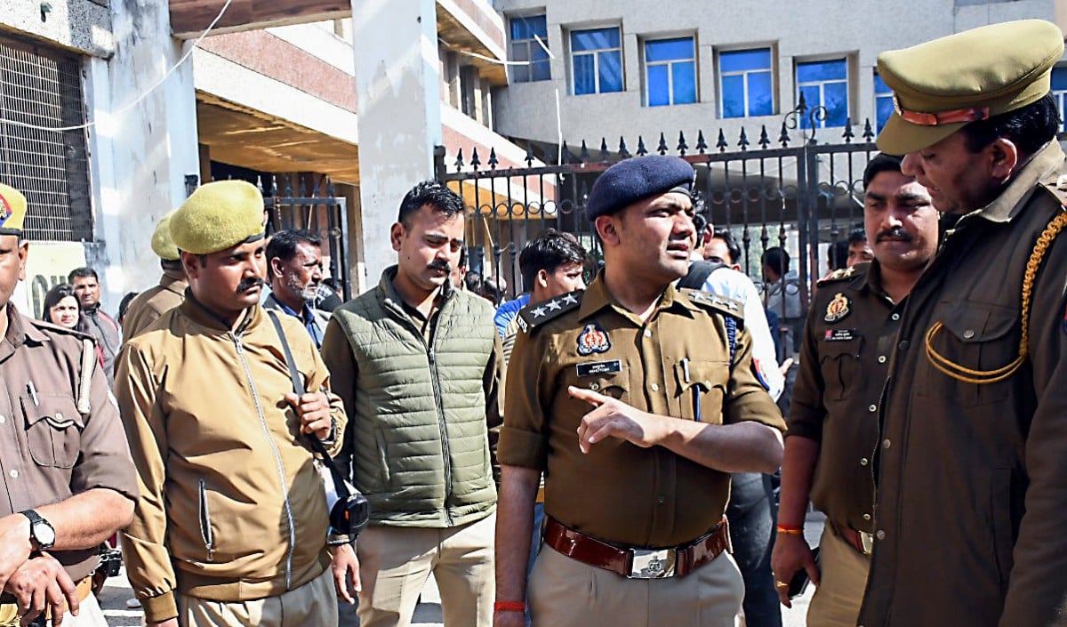 'मैं हार गया, पापा जीत गए', कानपुर में 24 साल के लड़के ने की आत्महत्या, सुसाइड नोट में बयां किया बचपन के 'टॉक्सिक' दुर्व्यवहार का दर्द