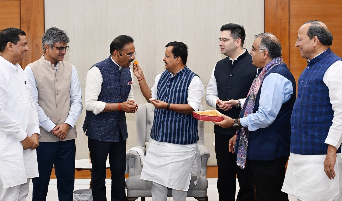 राज्यसभा में बड़ा उलटफेर: AAP के 7 सांसदों का BJP में विलय, सभापति ने दी मंज़ूरी, 113 हुई भाजपा की ताकत