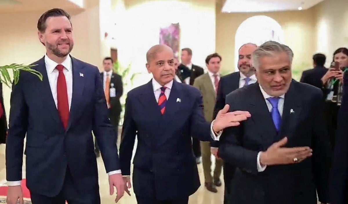 ईरान ने अमेरिका को भेजा नया 'शांति प्रस्ताव', होर्मुज़ जलडमरूमध्य को फिर से खोलने की पेशकश