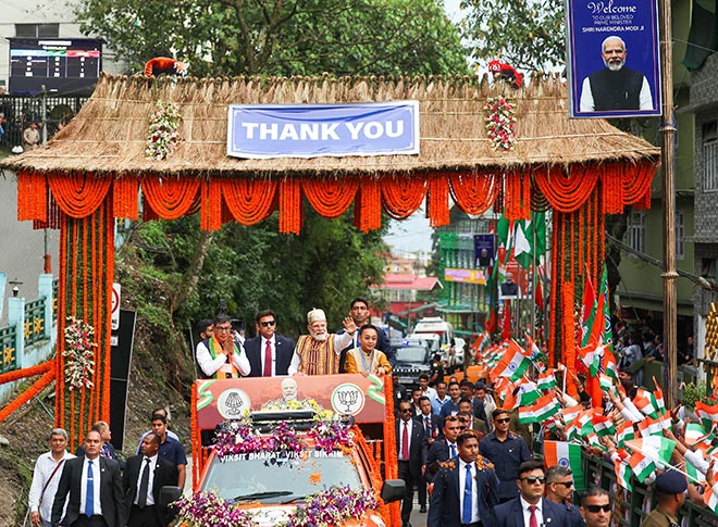 प्रधानमंत्री मोदी ने सिक्किम की यात्रा