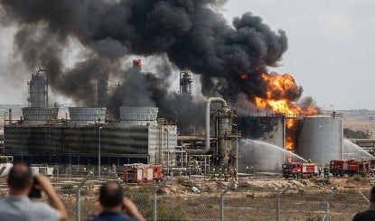 होकर रहेगा महायुद्ध!! Donald Trump ने ठुकराया ईरान का शांति प्रस्ताव, होर्मुज़ में नाकेबंदी से थम सकती है दुनिया की रफ्तार