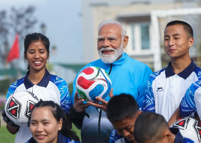 PM Modi का Sikkim दौरा: 50वें स्थापना दिवस पर ₹4000 करोड़ के Development Projects का तोहफा