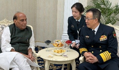 Bishkek में राजनाथ सिंह और चीनी रक्षा मंत्री की मुलाकात! क्षेत्रीय सुरक्षा और LAC शांति पर टिकी दुनिया की नज़र