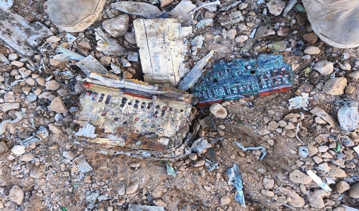 Trump अपनी महानता के किस्से सुनाते रह गए, ईरान एक-एक कर ढेर कर रहा अमेरिका का अजेय विमान, जमींदोज F-35 की नई तस्वीरें जारी