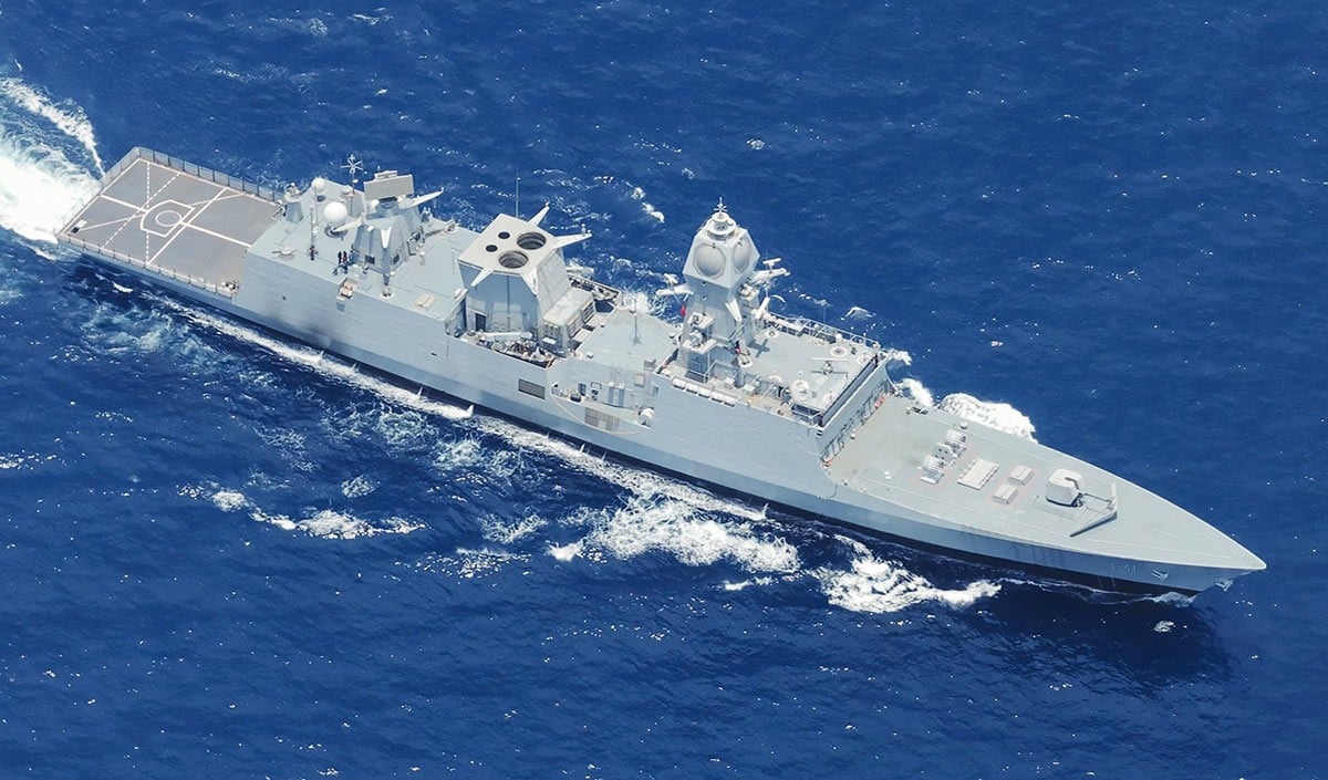 समुद्र में उतरा भारतीय नौसेना का नया बाहुबली, Advanced Stealth Frigate Taragiri के पानी में आते ही कांपे दुश्मन, Rajnath Singh बोले- ये नया भारत है