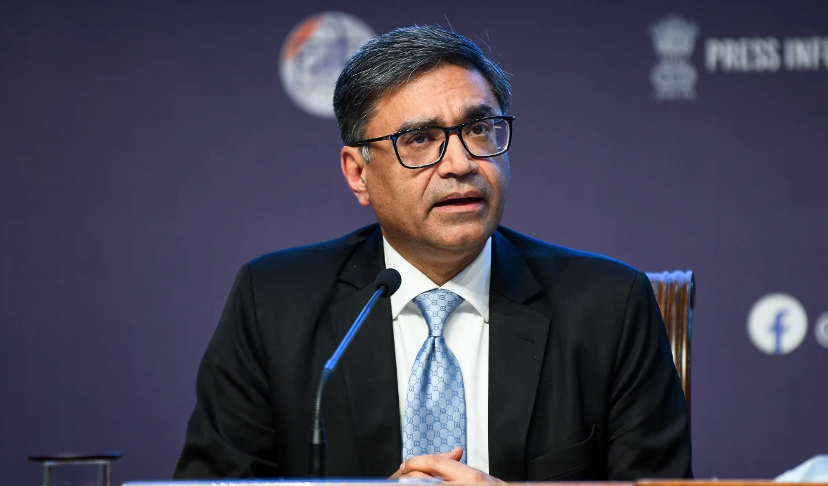 Strait of Hormuz Crisis | 'हमने अपने नाविक खोए हैं', भारत ने UK की बैठक में समुद्री स्वतंत्रता और सुरक्षा की पुरजोर मांग की