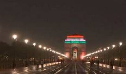 बदला Delhi-NCR का मौसम, आसमान हुआ गहरा! IMD ने जारी किया Red Alert, रहें सावधान