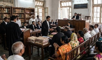 19  साल की लड़की को मिली 40 साल के पति को छोड़कर पार्टनर के साथ रहने की इजाज़त, मध्य प्रदेश हाईकोर्ट का फैसला