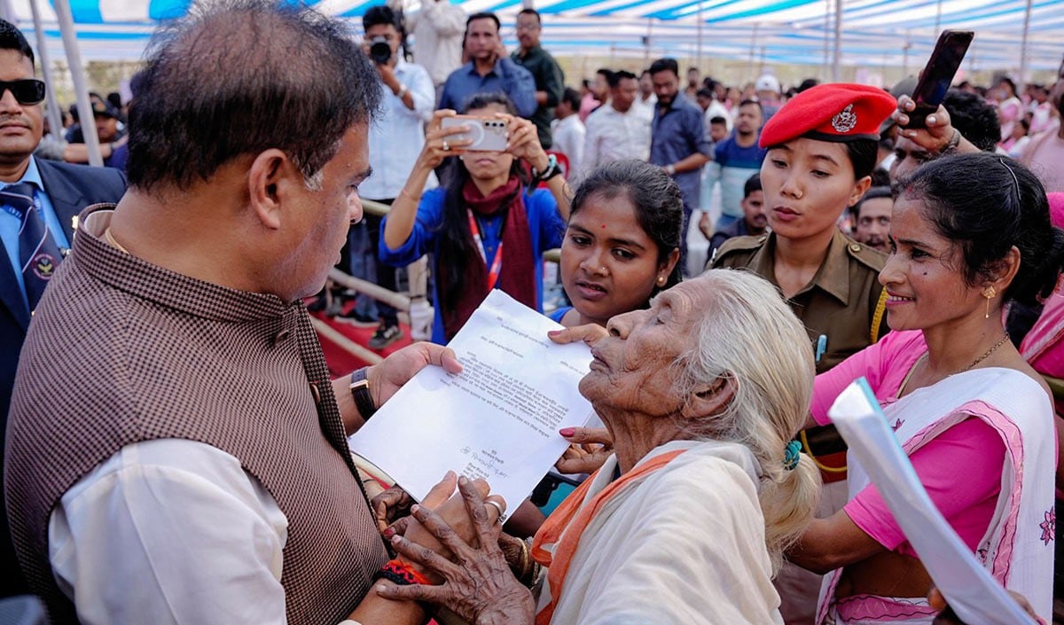 Assam MMUA Scheme: Assam की महिलाओं के लिए CM Sarma का तोहफा, MMUA Scheme से सीधे खाते में आएंगे ₹10,000