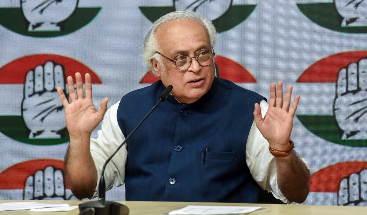 Pawan Khera के घर Police भेजने पर भड़के जयराम रमेश, बोले- CM Himanta परेशान और डरे हुए हैं