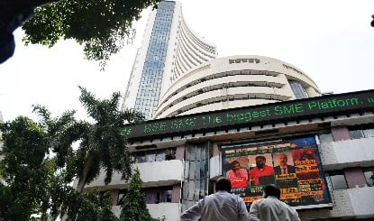 Middle East टेंशन से Stock Market धड़ाम, Sensex 900 अंक लुढ़का, Crude Oil $100 के करीब