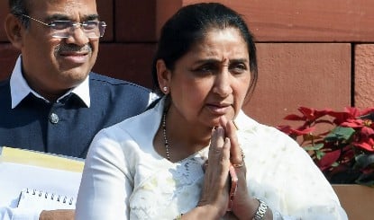 Baramati Bypoll: NCP के भारी दबाव के आगे झुकी Congress, सुनेत्रा पवार का निर्विरोध चुना जाना तय