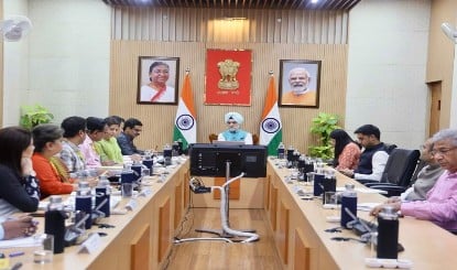दिल्ली LG ने PM Modi के Walk-to-Work विज़न को साकार करने के लिए TOD पॉलिसी पर की बैठक