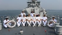 Defence Job: सेना की वर्दी का है सपना? 12वीं और Graduation के बाद Defence Forces में शानदार Career का मौका