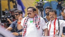Vanakkam Poorvottar: जयललिता की पार्टी का भविष्य खतरे में, Palaniswami का अड़ियल रुख AIADMK को ले डूबा