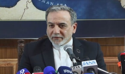 Hormuz Strait पर Iran की दुनिया को खुली चेतावनी, War में शामिल देशों के जहाजों की No Entry