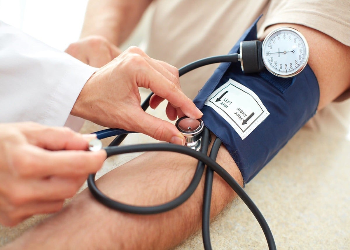 World Hypertension Day: भारत में 'साइलेंट किलर' का बढ़ता ख़तरा, इन लक्षणों को भूलकर भी ना करें Ignore