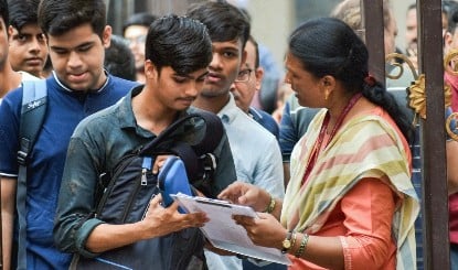 NEET Paper Leak की Inside Story: Sikar के एक Teacher ने WhatsApp PDF से खोला पूरा राज