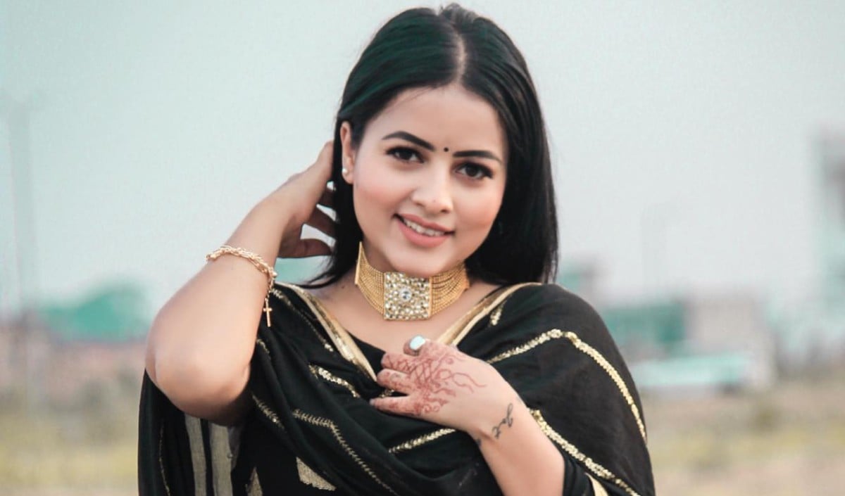 Punjabi Singer Inder Kaur Punjabi Singer Inder Kaur