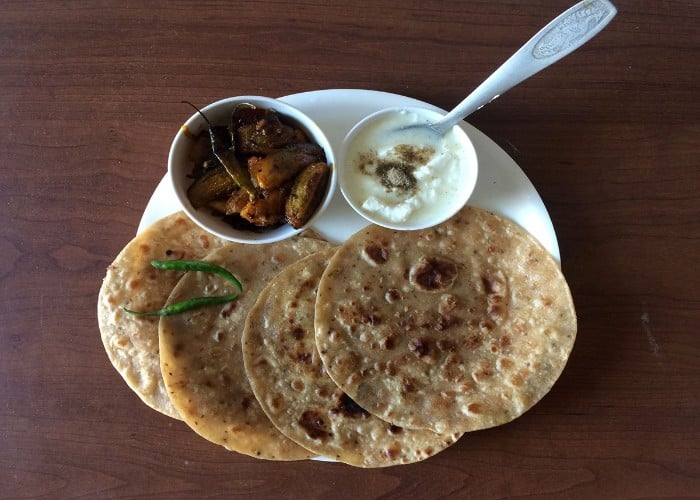 Coocking Tips: घंटों तक चाहिए रुई जैसी Super Soft रोटियां? आटे में मिलाएं ये एक चीज, कमाल का है Kitchen Hack