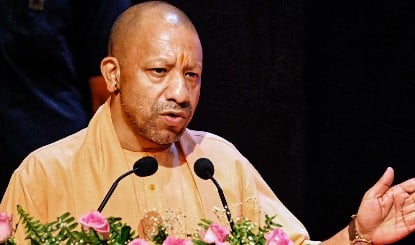 Jal Jeevan Mission पर Yogi Govt का बड़ा एक्शन, बोले- लापरवाही करने वालों की अब खैर नहीं