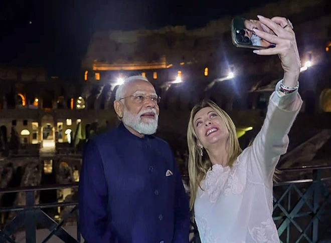 प्रधानमंत्री मोदी की इटली यात्रा