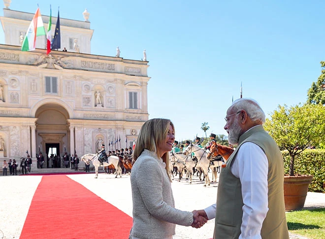 प्रधानमंत्री मोदी की इटली यात्रा