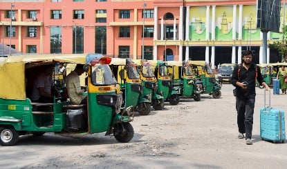 Delhi-NCR में Cab-Auto की Mega Strike, अगले 3 दिन यात्रियों की बढ़ेगी मुसीबत