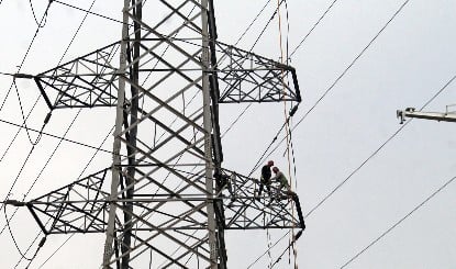 Gurugram Power Outage | भीषण पावर कट के बाद बिजली सप्लाई पूरी तरह बहाल! ट्रांसफॉर्मर में ब्लास्ट से ठप हुई थी रैपिड मेट्रो और कई इलाके