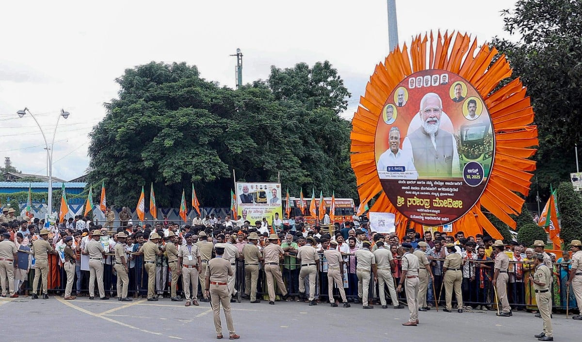 Bengaluru में PM Modi के रूट पर विस्फोटक! बड़ी लापरवाही पर 6 पुलिसकर्मियों पर गिरी गाज