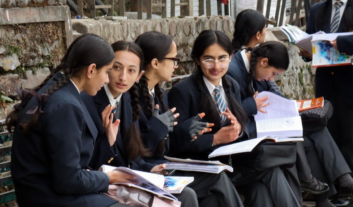CBSE 12th Results: बोर्ड ने मानी आंसर-शीट मूल्यांकन में बड़ी गलती, छात्रों को भेजी सही कॉपियां, अंक होंगे अपडेट