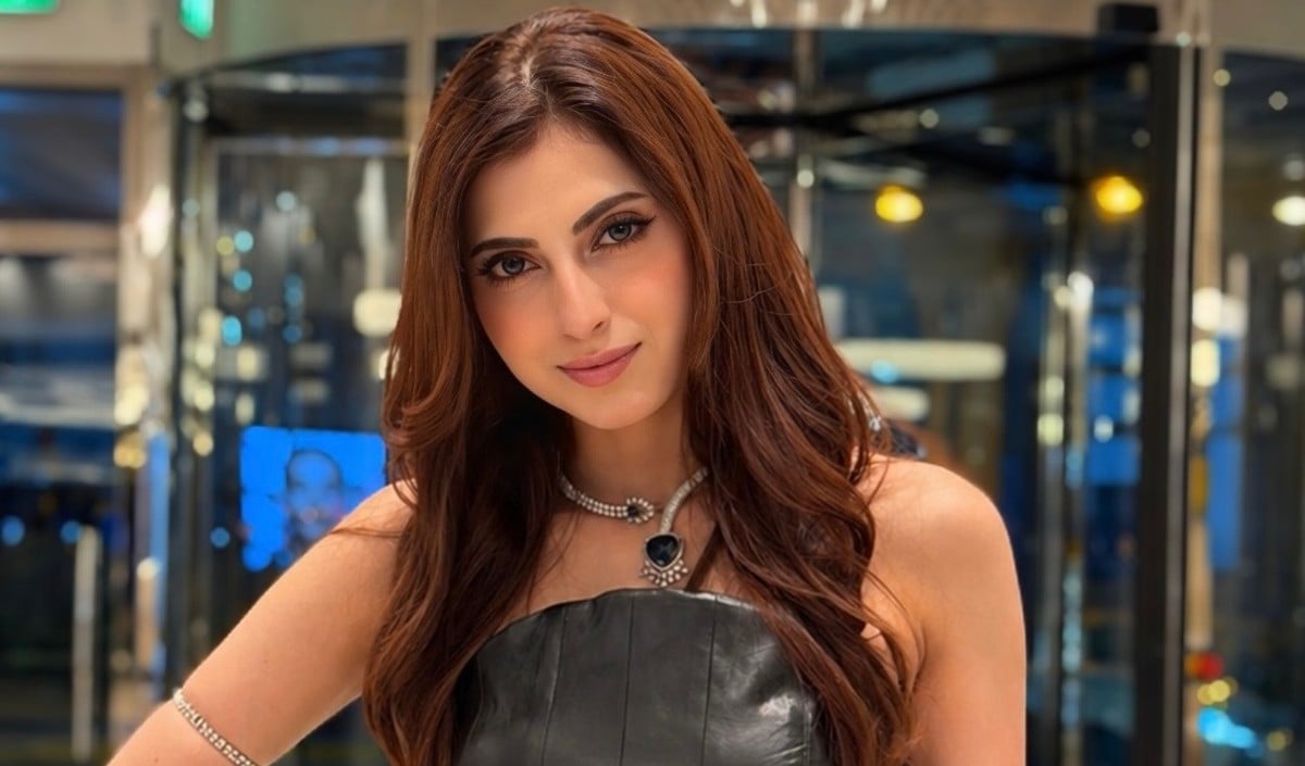Farrhana Bhatt Farrhana Bhatt
