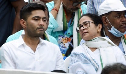 Bengal Election का बड़ा Side Effect: TMC में इस्तीफों की सुनामी, पार्टी के सामने गहराया संकट