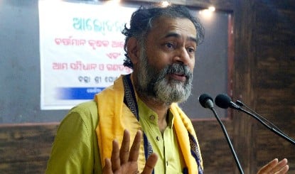 Yogendra Yadav का बड़ा आरोप, SIR मामले में Supreme Court ने 