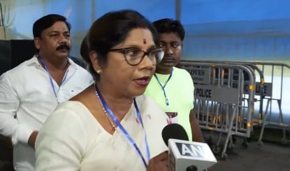 Bengal Vote Counting: VVPAT पर्चियों पर बवाल, TMC ने लगाया धांधली का आरोप, EC ने दिया जवाब