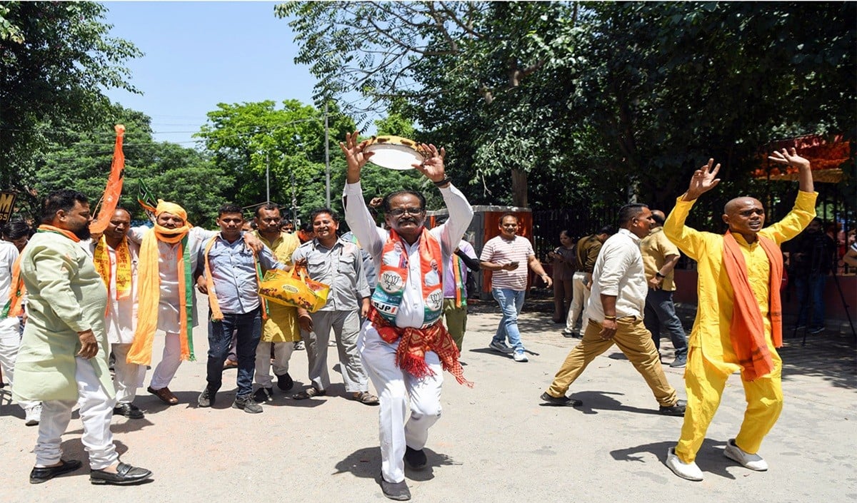 देश का Political Map बदला, West Bengal जीत की ओर रवानगी के साथ 21 राज्यों में NDA का परचम लहराया
