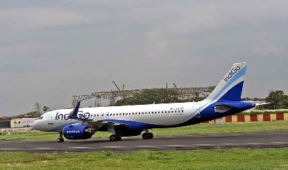 चंडीगढ़ हवाई अड्डे पर एक यात्री के पावर बैंक में आग लगने के बाद इंडिगो की फ्लाइट को खाली कराया गया