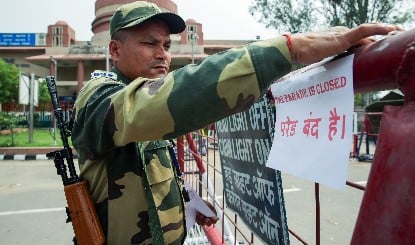 जालंधर: BSF मुख्यालय के बाहर स्कूटर में हुआ भीषण ब्लास्ट, इलाके में दहशत का माहौल