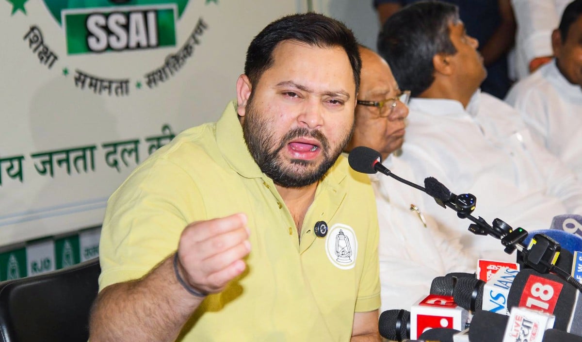 Bengal नतीजों को Tejashwi Yadav ने बताया 'अविश्वसनीय', बोले- पूरा System BJP के हाथ में है