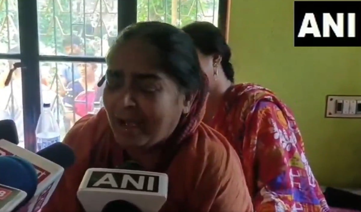 'दोषियों को फांसी नहीं, उम्रकैद मिले', Suvendu Adhikari के PA चंद्रनाथ रथ की मां का भावुक बयान, TMC पर साधा निशाना