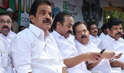 Kerala में Congress का CM कौन? राहुल गांधी के करीबी वेणुगोपाल या दिग्गज चेन्निथला, सस्पेंस जारी