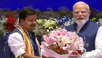 मोदी ने नेहरु का रिकॉर्ड तोड़ने के साथ ही कांग्रेस का घमंड भी चकनाचूर कर दिया है