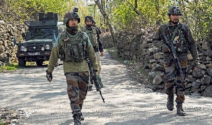 Jammu and Kashmir | बारामूला में बड़ा हादसा! उरी सेक्टर में ग्रेनेड फटने से सेना के दो जवान शहीद