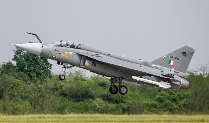 HAL के इंटरनल ऑडिट में बड़ा खुलासा! Tejas Mk1A फाइटर जेट के पार्ट्स की 199 टेस्ट रिपोर्ट निकलीं फर्जी, हैदराबाद की कंपनी पर FIR