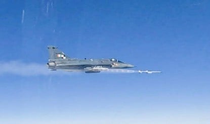 Tejas Mk1A प्रोजेक्ट को बड़ा झटका, HAL ने 'फ़र्ज़ी' रिपोर्ट देने वाली कंपनी पर FIR की