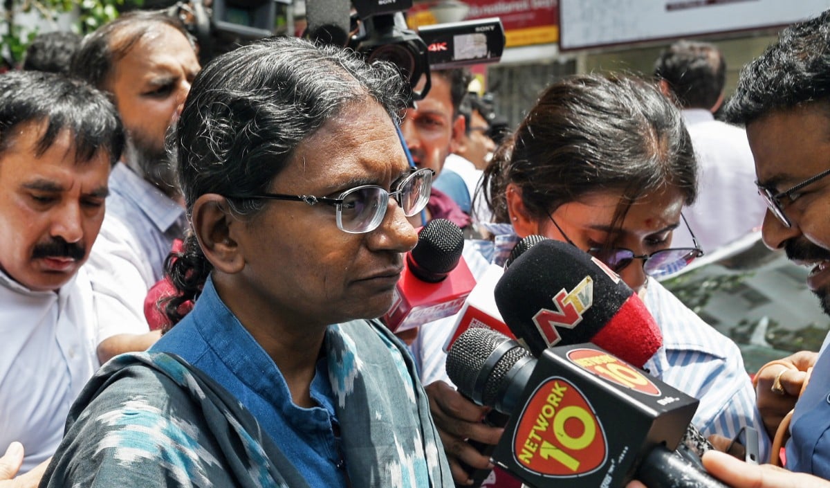 कांग्रेस का विरोध प्रदर्शन, नामांकन रद्द होने के बाद बोलीं मीनाक्षी नटराजन, मैं अपना पक्ष SC में रखूंगी