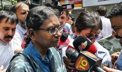 कांग्रेस का विरोध प्रदर्शन, नामांकन रद्द होने के बाद बोलीं मीनाक्षी नटराजन, मैं अपना पक्ष SC में रखूंगी