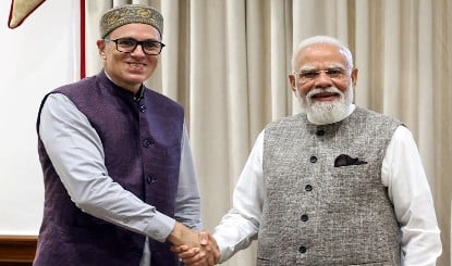 INDIA Bloc Meeting में बना था Modi को घेरने का प्लान, मगर Omar Abdullah ने तो प्रधानमंत्री की जमकर तारीफ कर दी